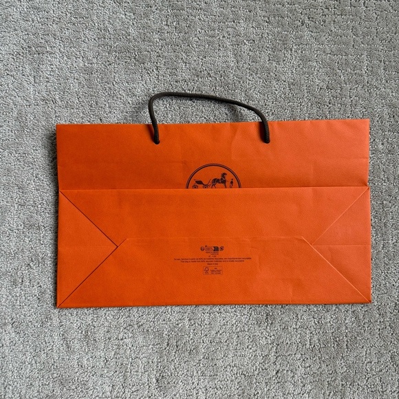 Hermes Shopping Bag - Picture 2 of 7